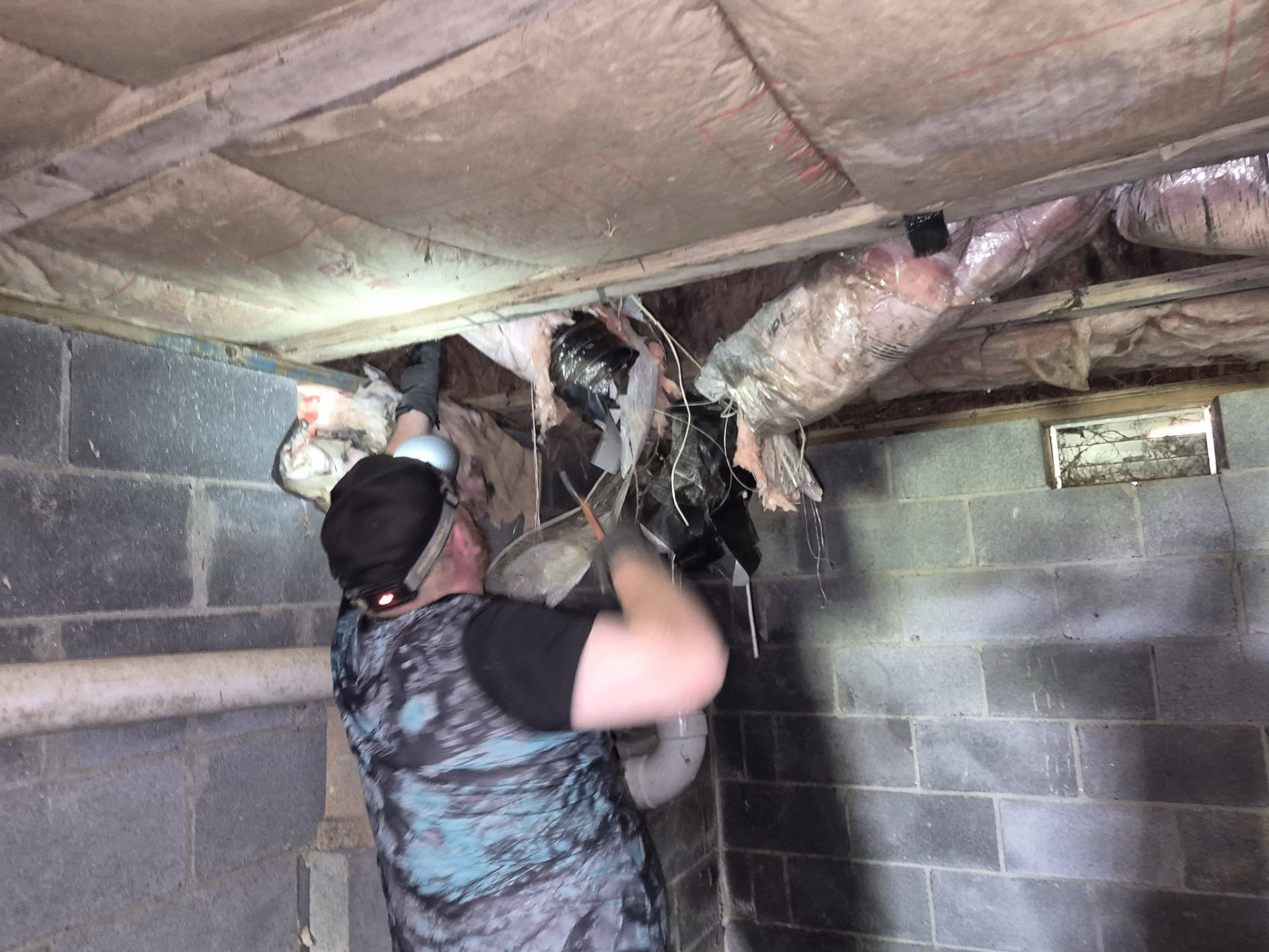 Crawlspace ductwork repair and insulation